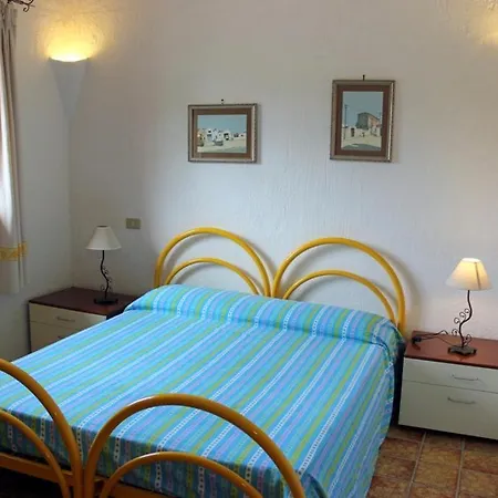 アパート Residenze Cala Lupo